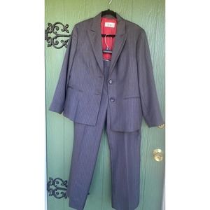 Le Suit Women's 2PC Blazer and Pants Size 10 Two-Button Jacket Striped Gray/Red